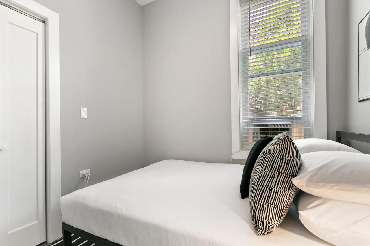 2Br Comfy And Stylish Apt In West Town - Erie 1R Чикаго Екстериор снимка