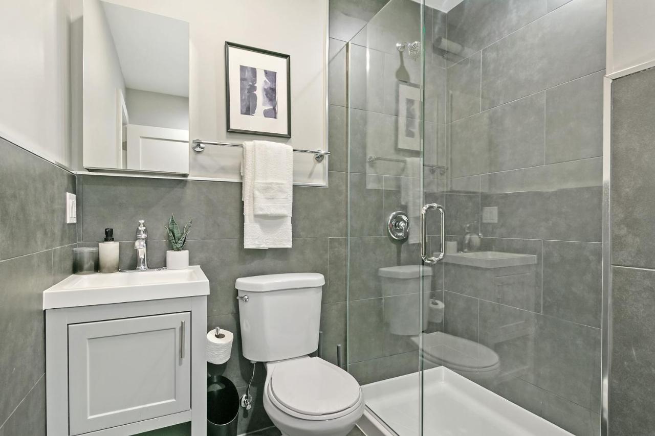 2Br Comfy And Stylish Apt In West Town - Erie 1R Чикаго Екстериор снимка