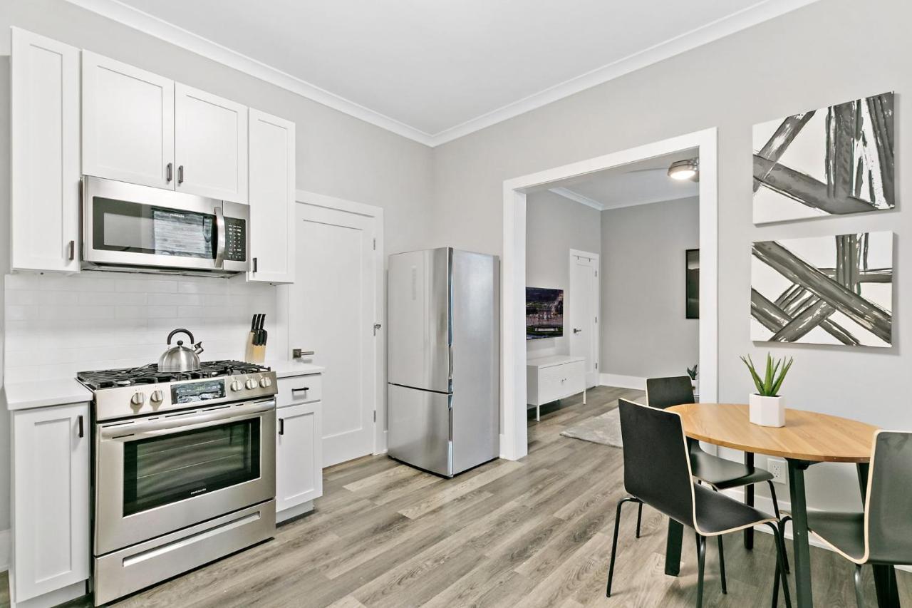 2Br Comfy And Stylish Apt In West Town - Erie 1R Чикаго Екстериор снимка